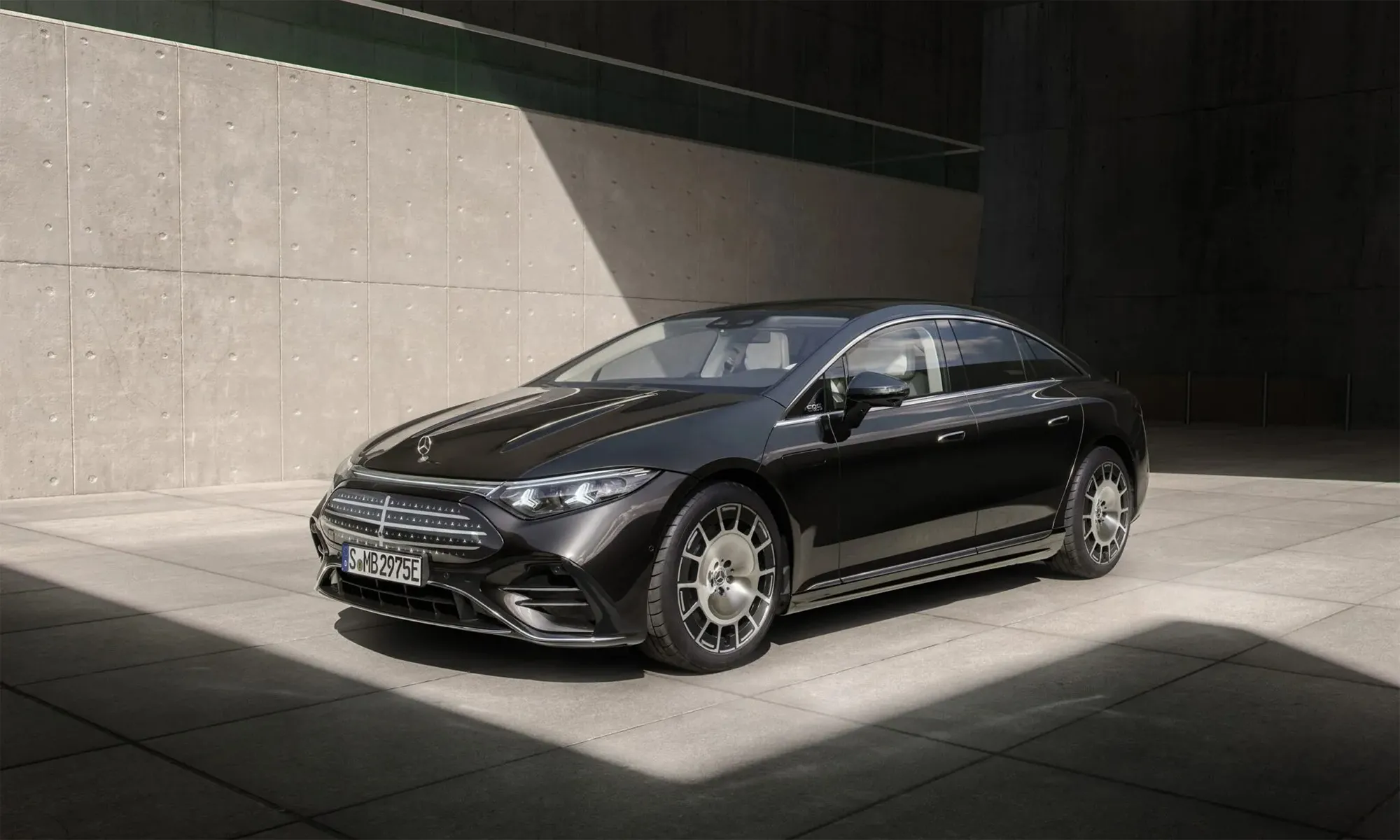 Mercedes EQS 2026: Nâng cấp lớn, công nghệ lái điện tử, sạc siêu nhanh
