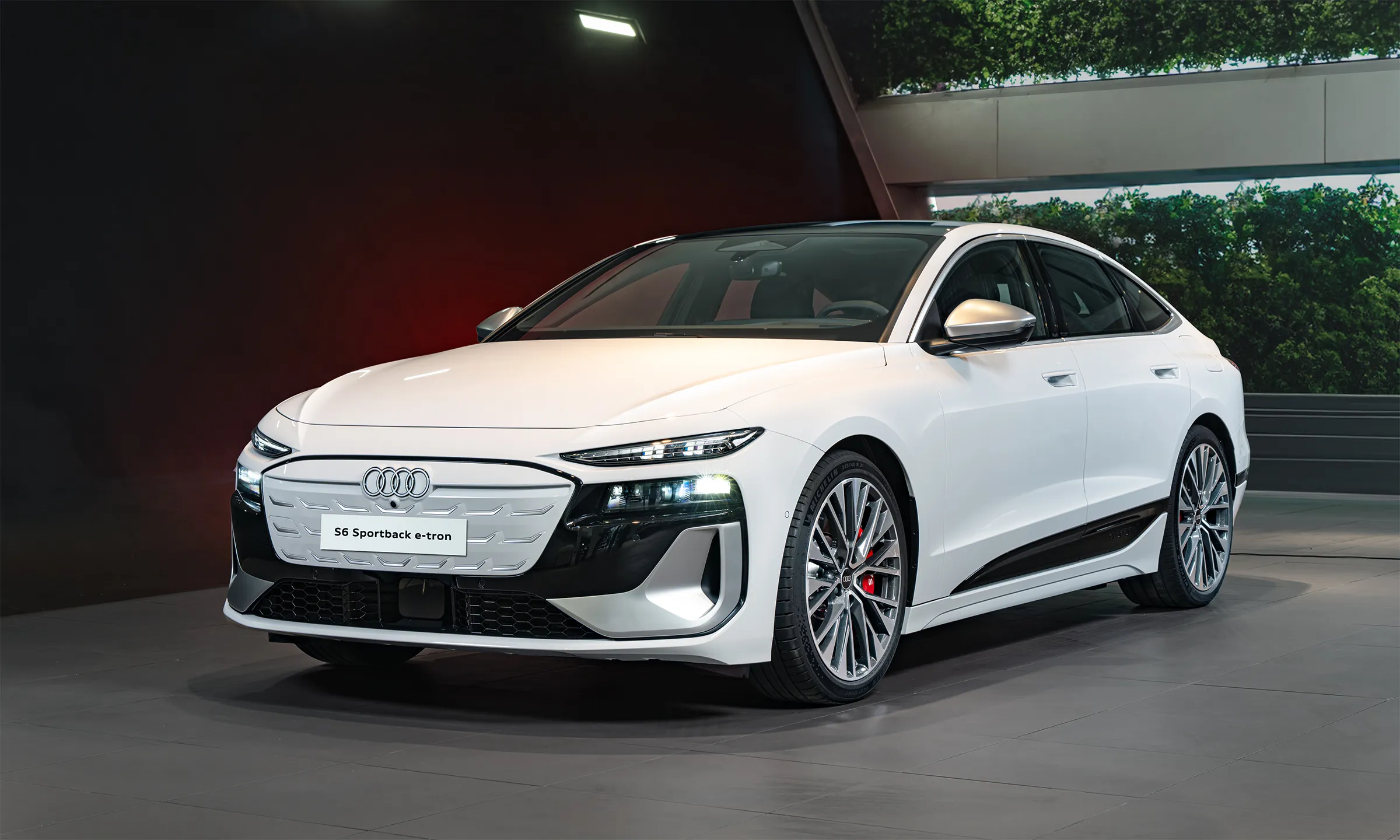 Audi S6 Sportback e-tron chính hãng: Sedan điện hiệu suất cao giá từ 4,2 tỷ đồng