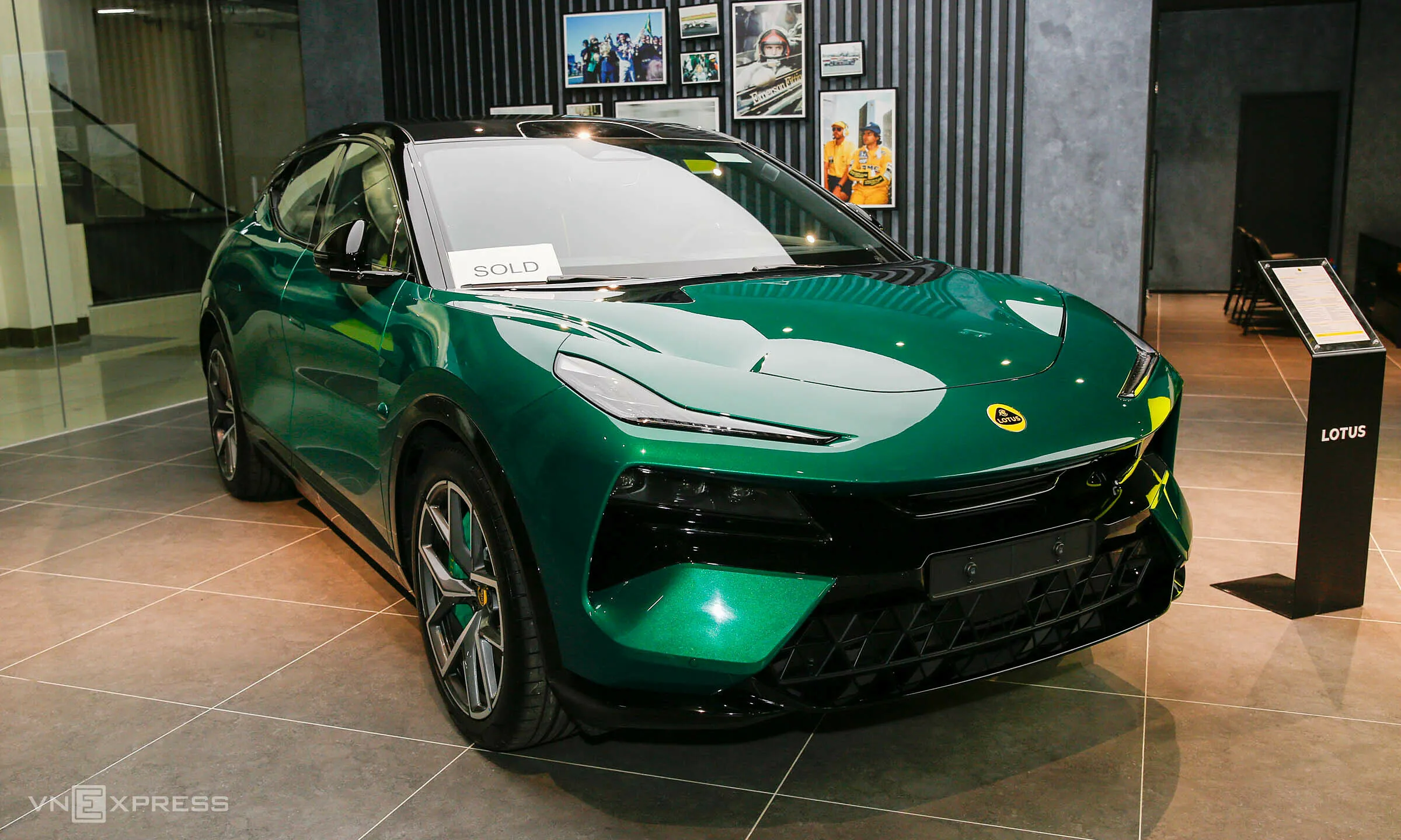 Lotus Eletre Sport SE: SUV điện hiệu suất cao về Việt Nam giá từ 5,5 tỷ đồng