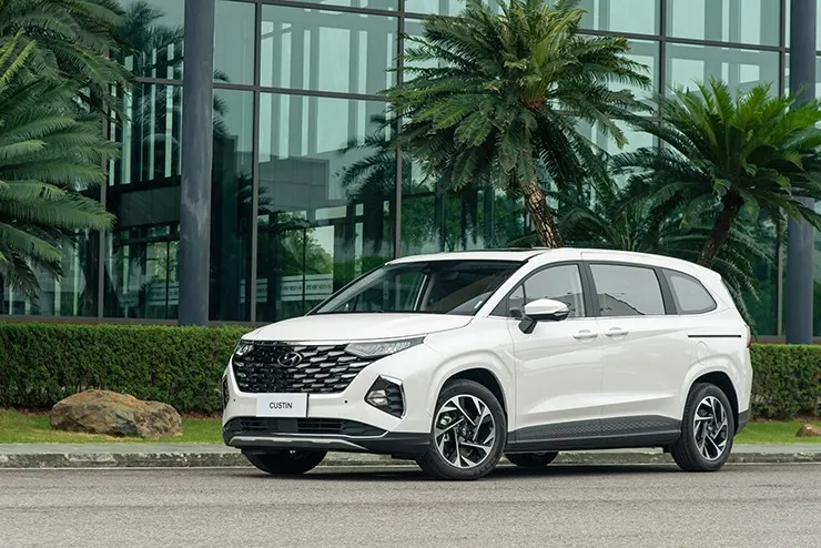 Hyundai Custin Tháng 6/2026: Giá Lăn Bánh & Ưu Đãi Mới Nhất