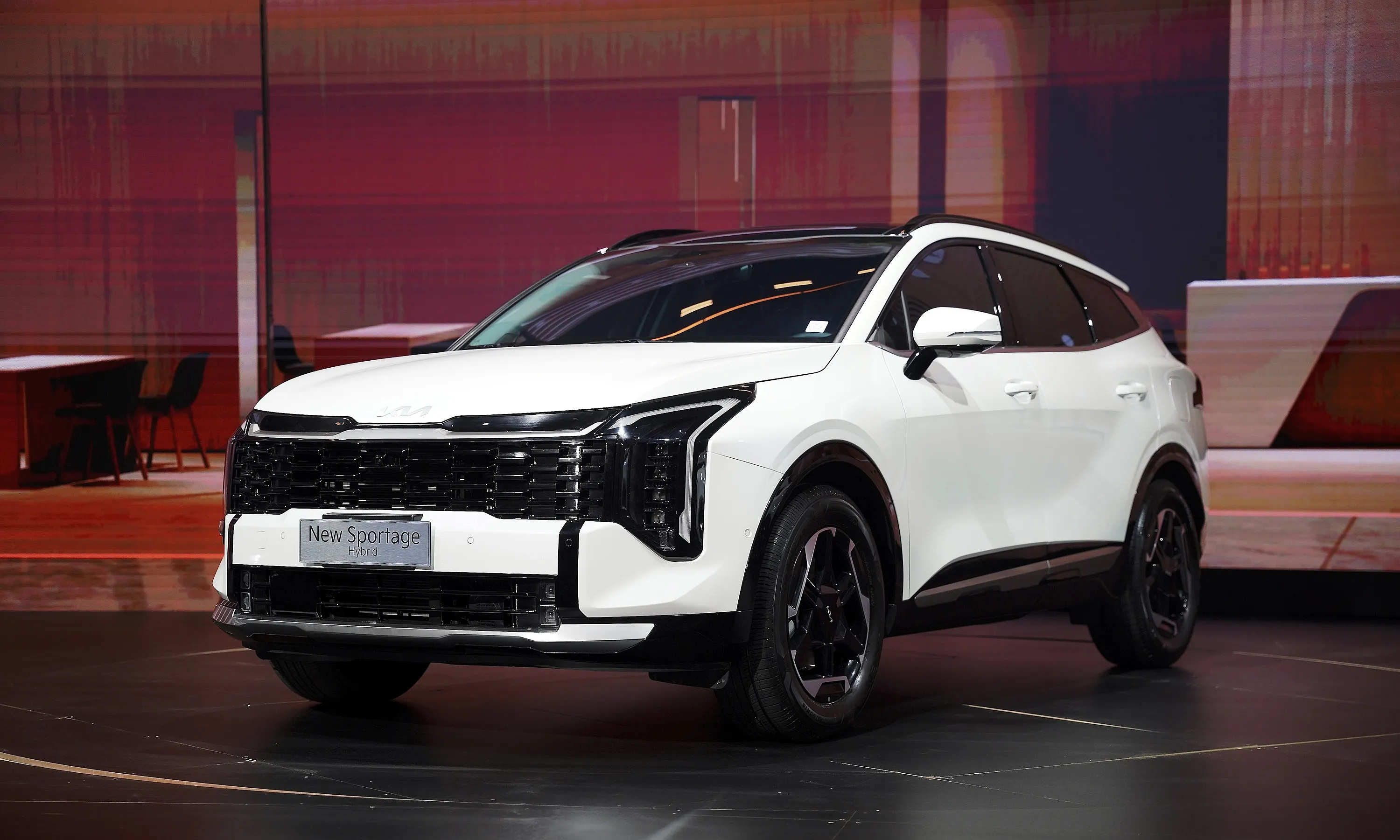 Kia Sportage Hybrid Lần Đầu Ra Mắt Tại Việt Nam, Công Suất 232 Mã Lực