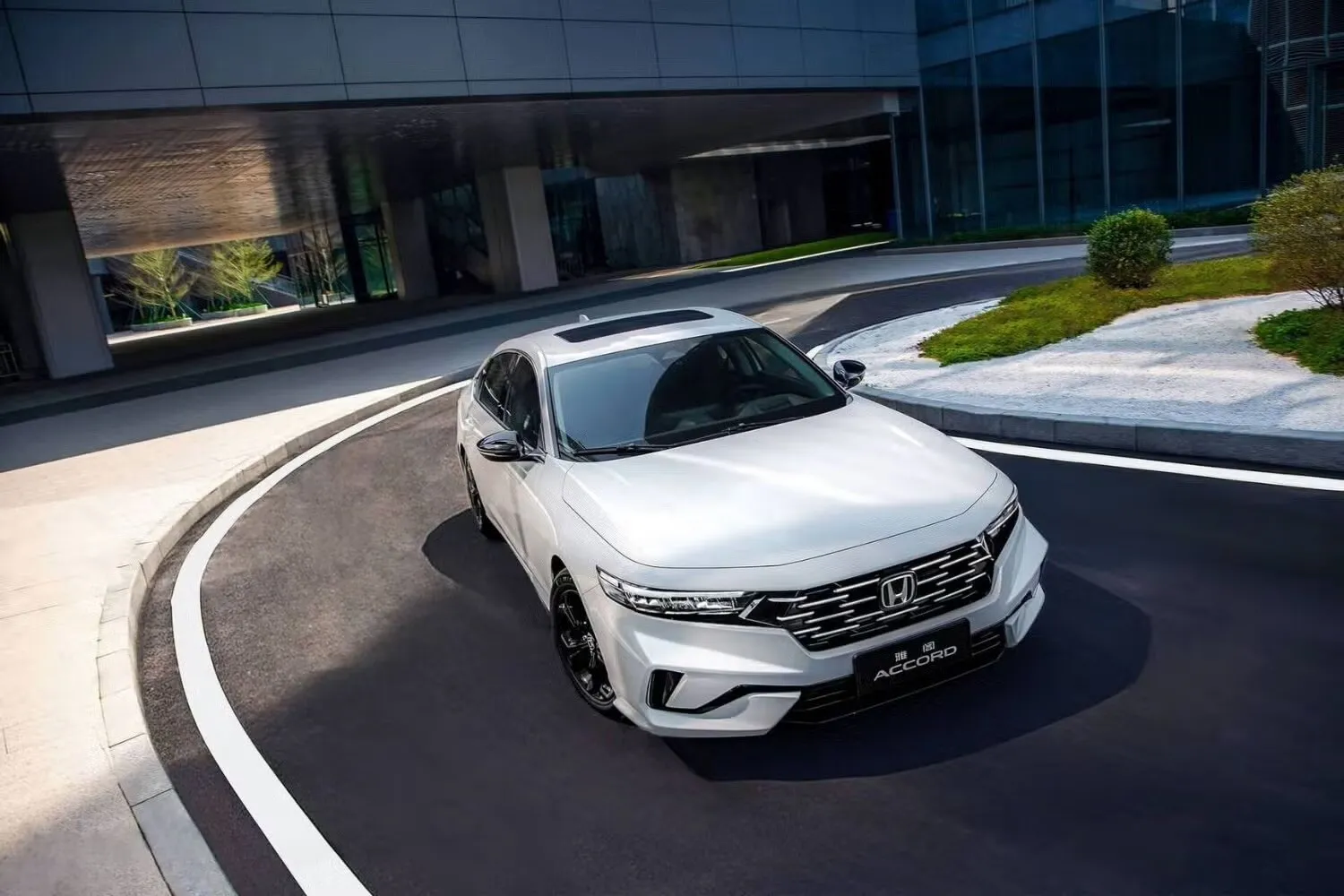 Honda Accord Facelift Lộ Diện: Nâng Cấp Ngoại Thất, Chờ Ra Mắt