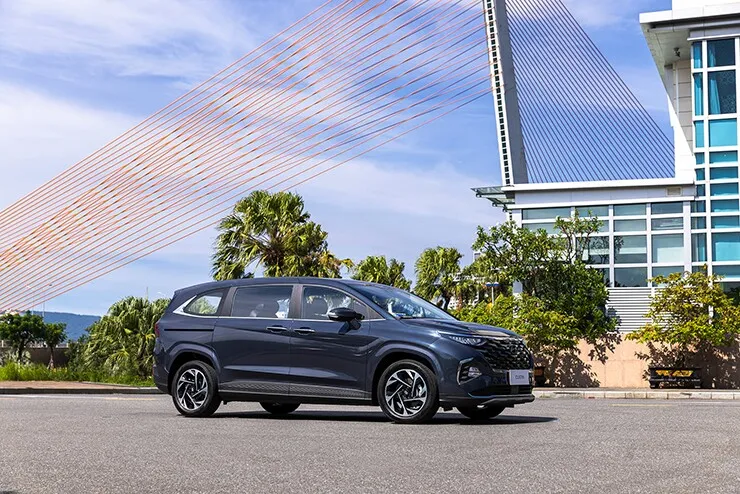 Hyundai Custin Tháng 7/2026: Giá Lăn Bánh Cập Nhật Chi Tiết