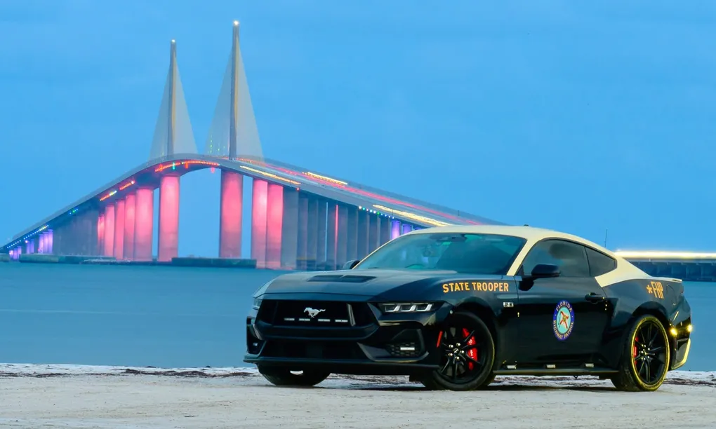 Ford Mustang - Xe cảnh sát đẹp nhất Mỹ, lập kỷ lục thứ tư liên tiếp