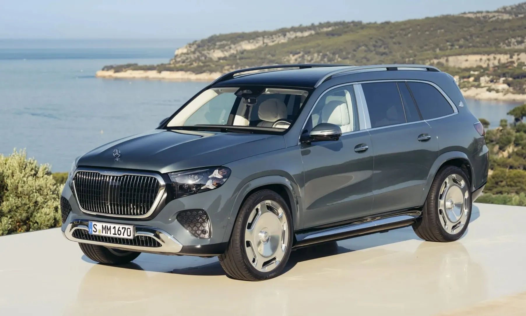 Mercedes-Maybach GLS 680 2027: SUV siêu sang đối đầu Bentley Bentayga