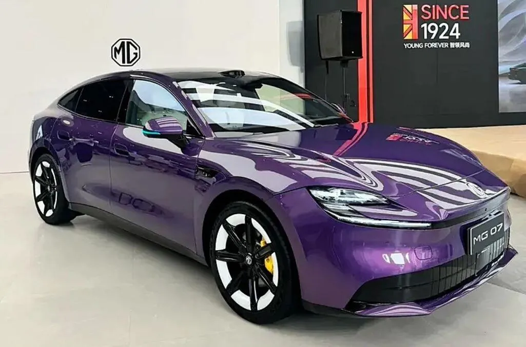 MG 07 ra mắt: Sedan điện Trung Quốc, giá từ 583 triệu, bàn giao quý III/2026