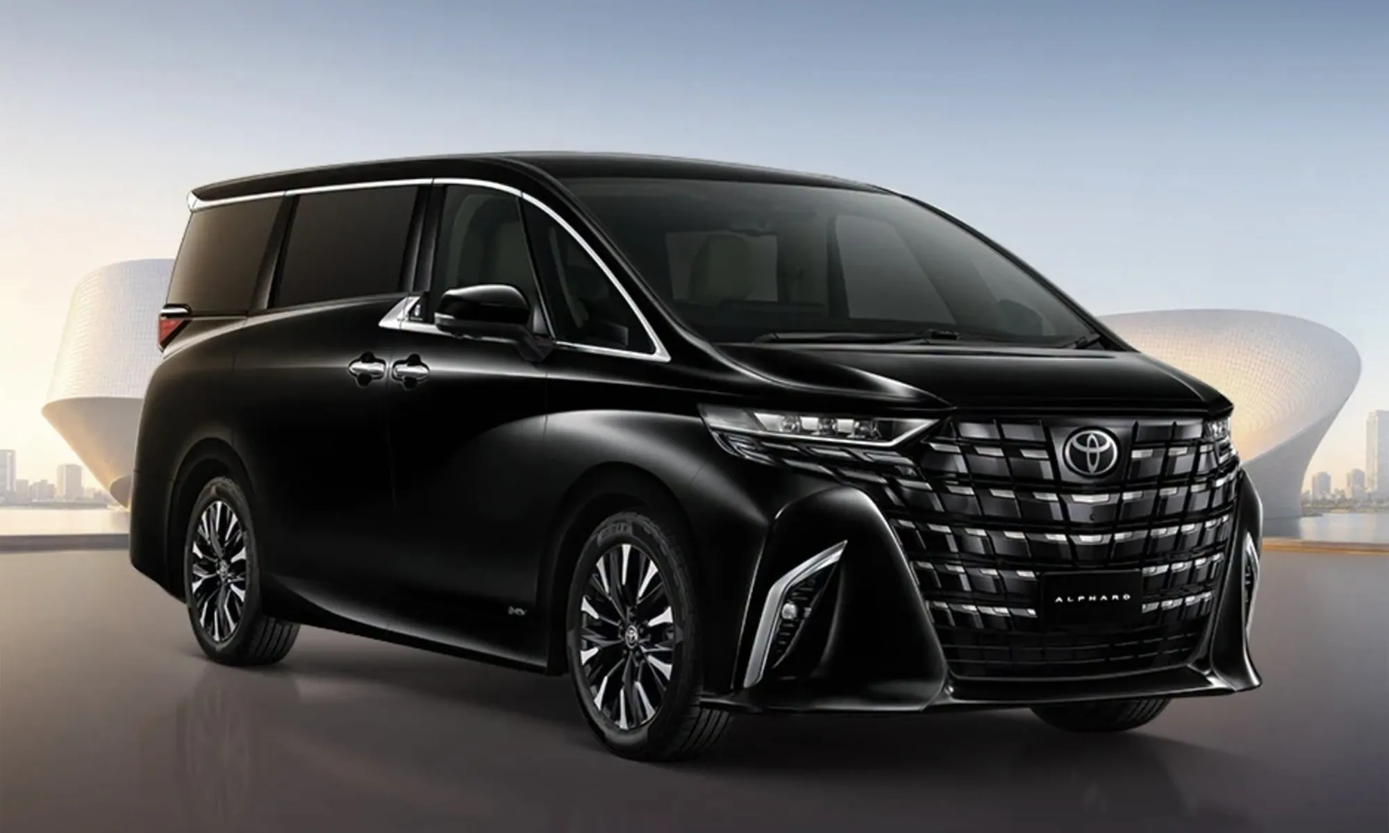 Toyota Alphard 2026 ra mắt tại Thái Lan: Bản tiêu chuẩn hybrid, giá từ 107.400 USD