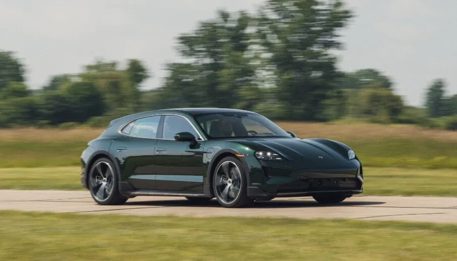Porsche Taycan: