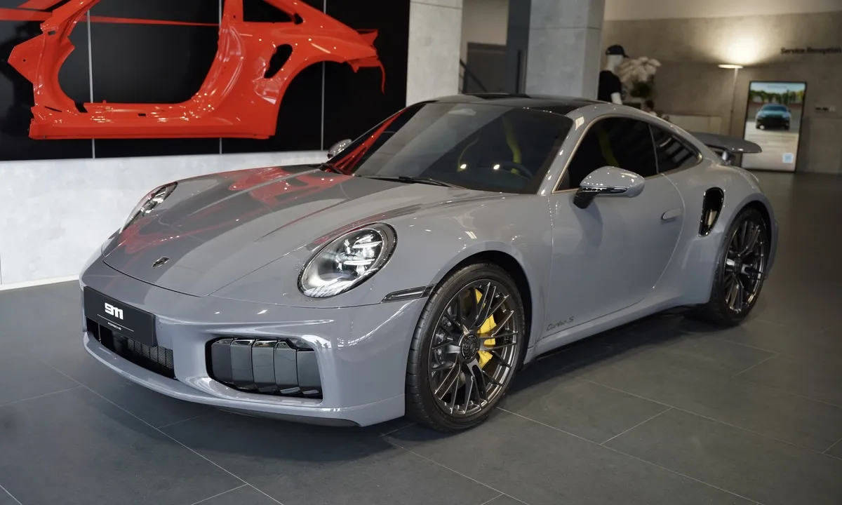 Porsche 911 Turbo S 2026: Giá gần 20 tỷ, sức mạnh hybrid T-Hybrid