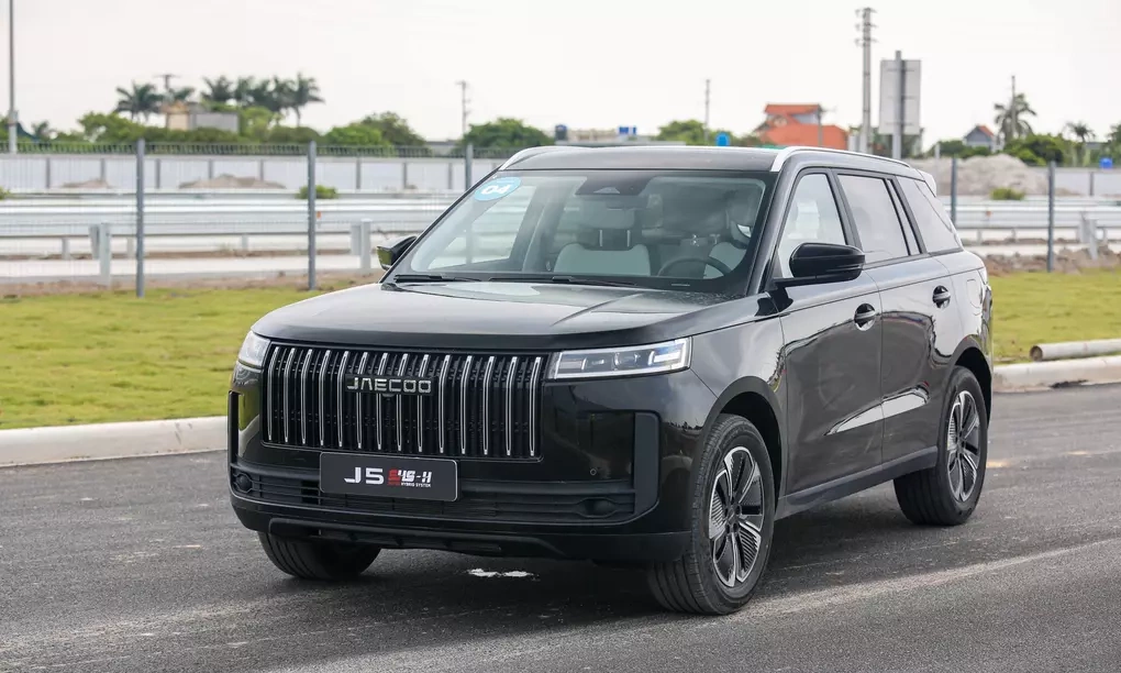 Jaecoo J5: Ưu đãi 'khủng' 150 triệu, giá 'hời' đấu xe phân khúc B+