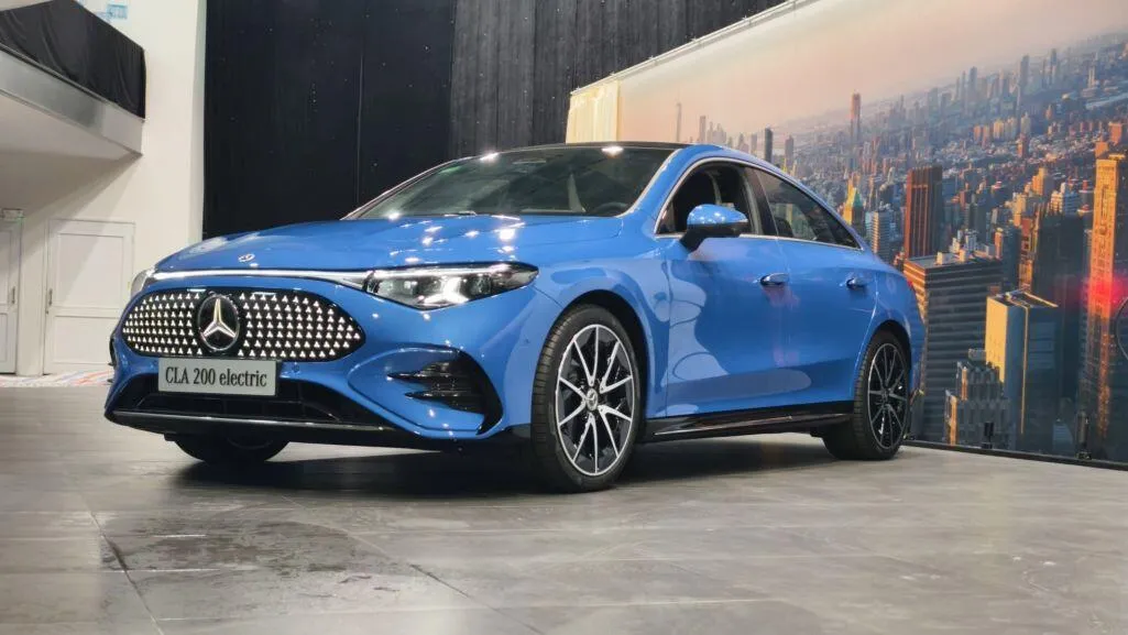 Mercedes-Benz CLA 200 EV giá dưới 1,7 tỷ: