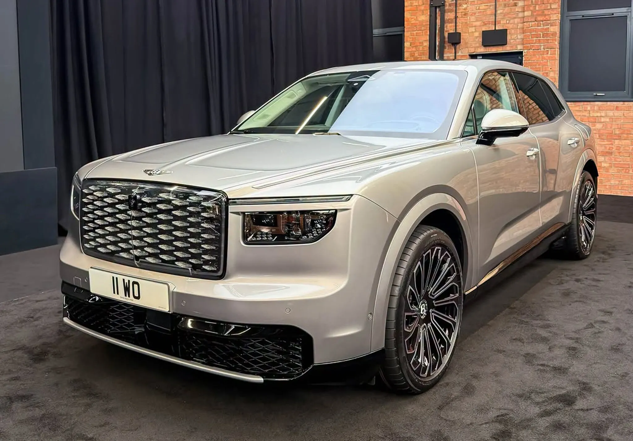 Bentley Torcal: SUV điện siêu sang đầu tiên, mạnh 876 mã lực
