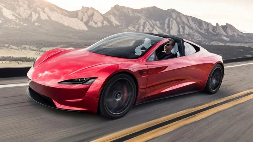 Tesla Roadster ấn định ngày ra mắt toàn cầu sau 10 năm chờ đợi