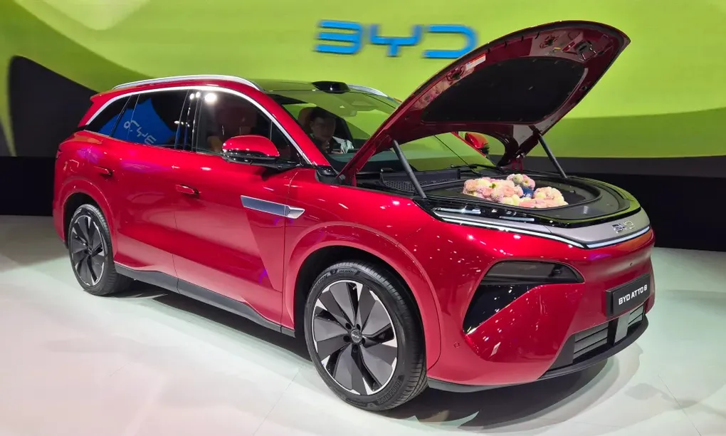 BYD Atto 8: SUV 7 chỗ sạc siêu nhanh ra mắt châu Âu