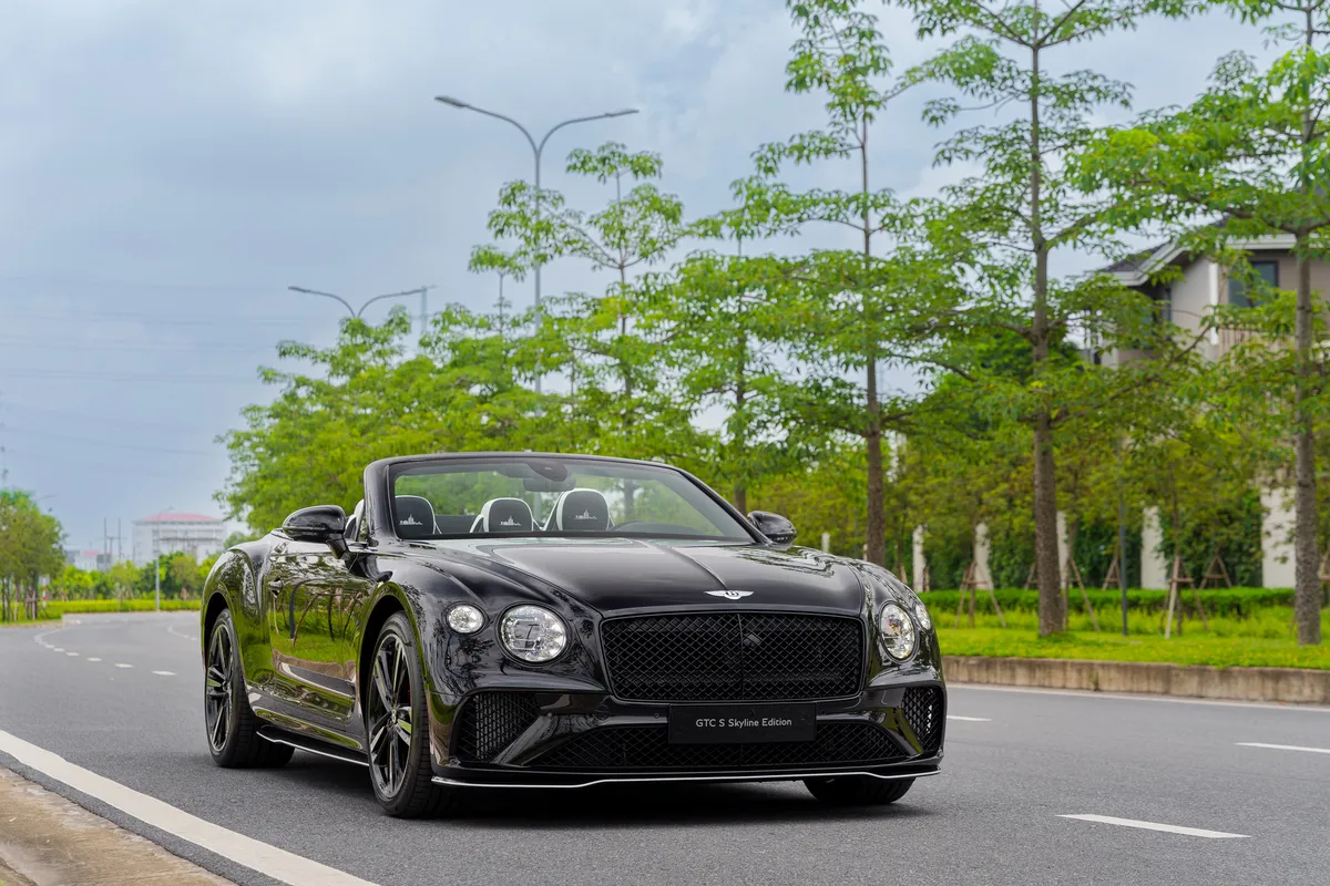 Bentley Continental GTC S