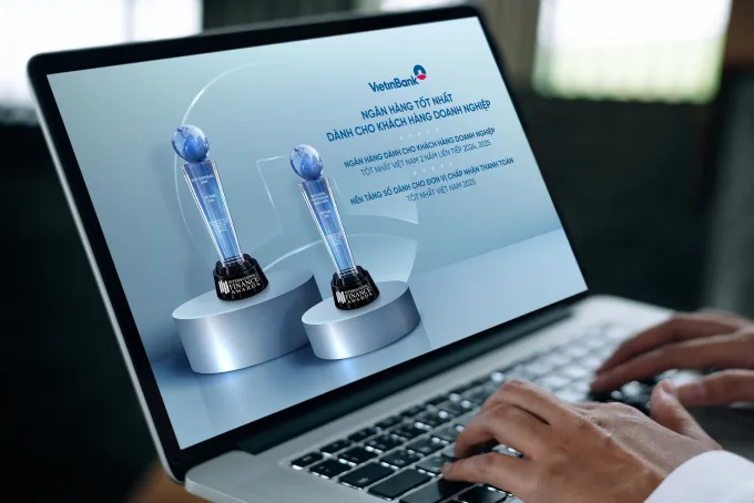 VietinBank được tạp chí International Finance trao hai giải thưởng. Ảnh: VietinBank