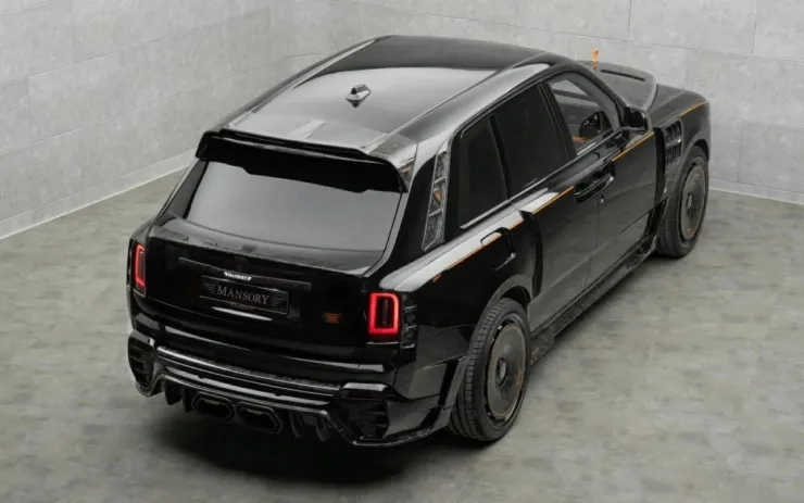 Rolls-Royce Cullinan “lột xác” với bản độ Mansory Emperor Signature - 4