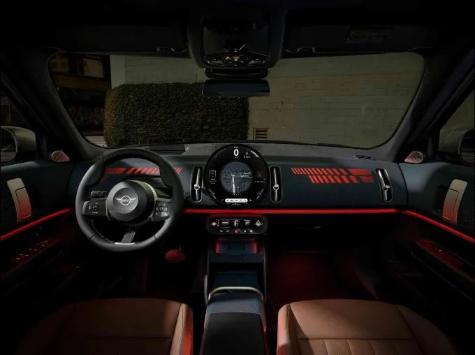 Nội thất MINI Countryman. Ảnh: MINI