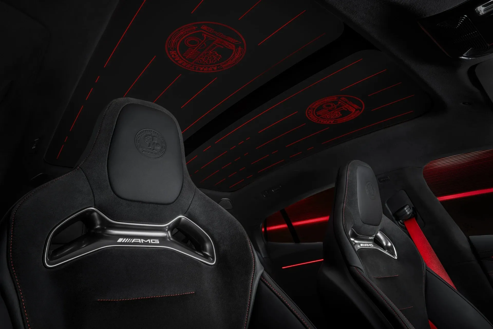 Mercedes-AMG ra mắt dòng xe GT 4-Door Coupe mới - 8
