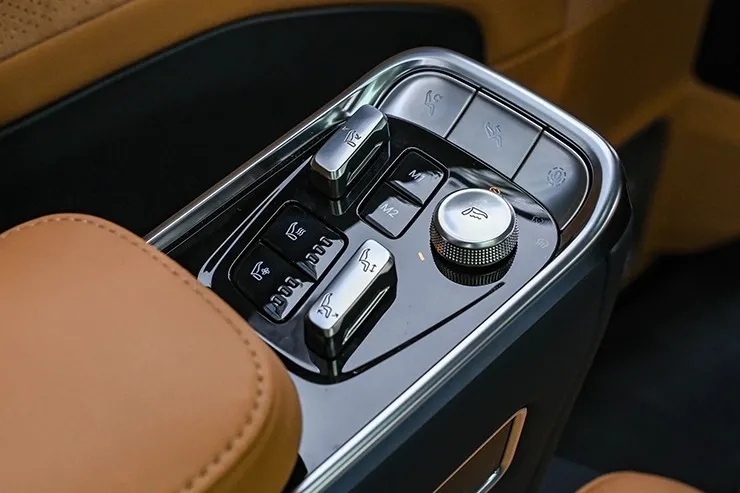 Zeekr 009 nhận cọc tại Việt Nam, giá bán ngang ngửa Toyota Alphard - 12
