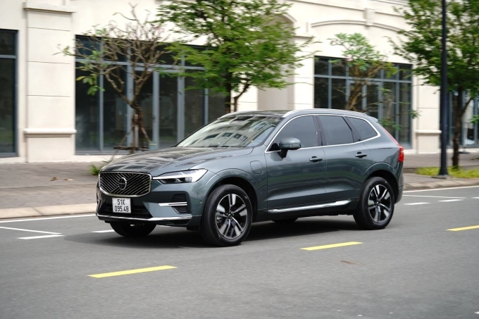 Volvo XC60 2026 lăn bánh tại Việt Nam. Ảnh: Phạm Trung