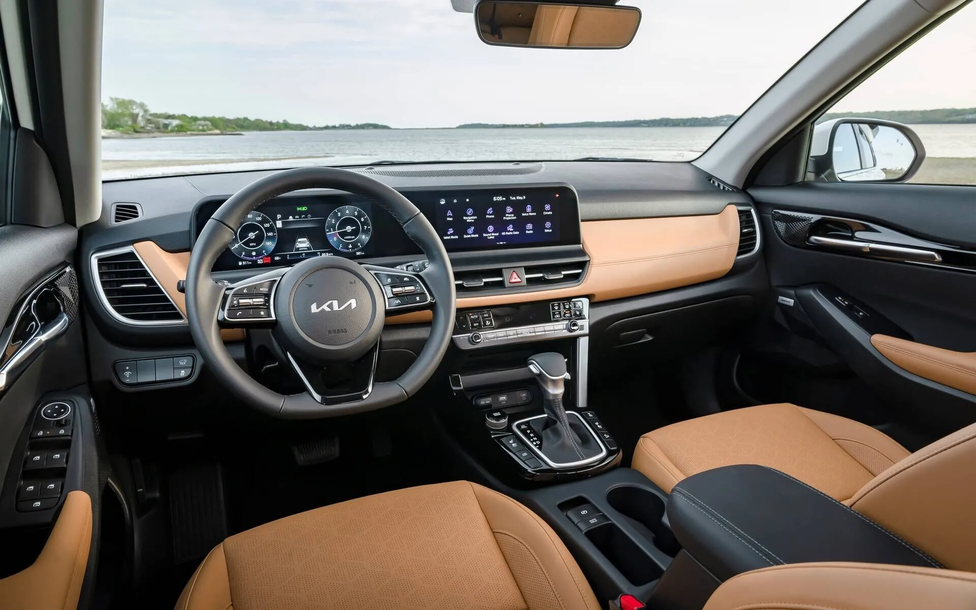 Hai mẫu SUV Kia tầm giá 1 tỷ nổi bật với loạt công nghệ an toàn hiện đại - 4