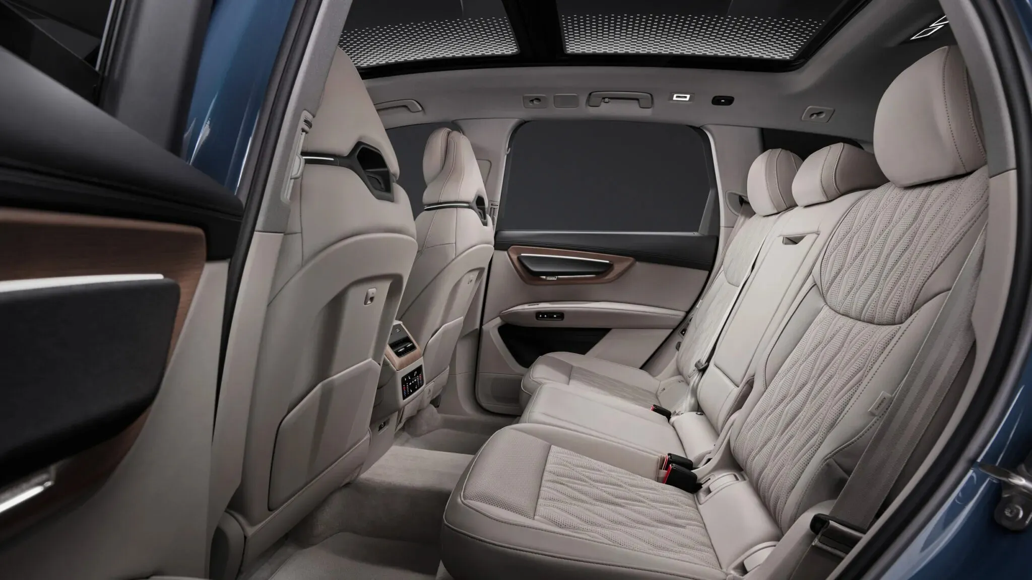 Xe SUV Audi Q7 thế hệ mới trình làng toàn cầu - 6