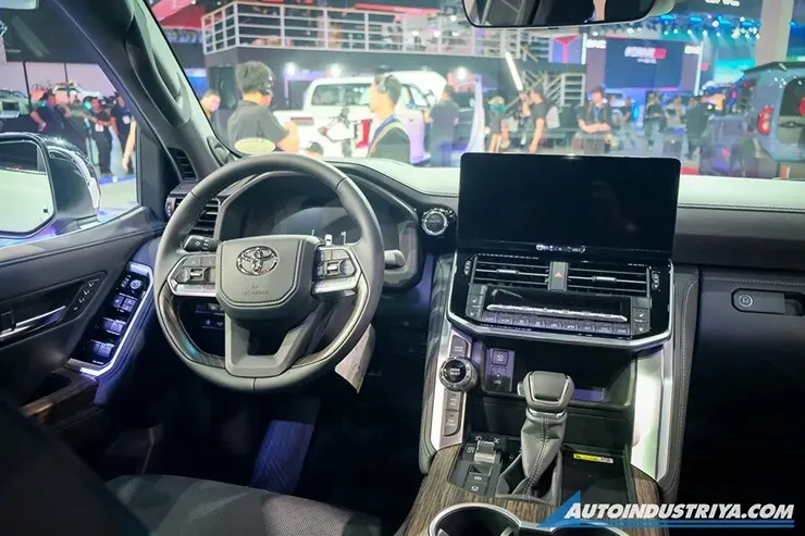 Toyota Land Cruiser Hybrid