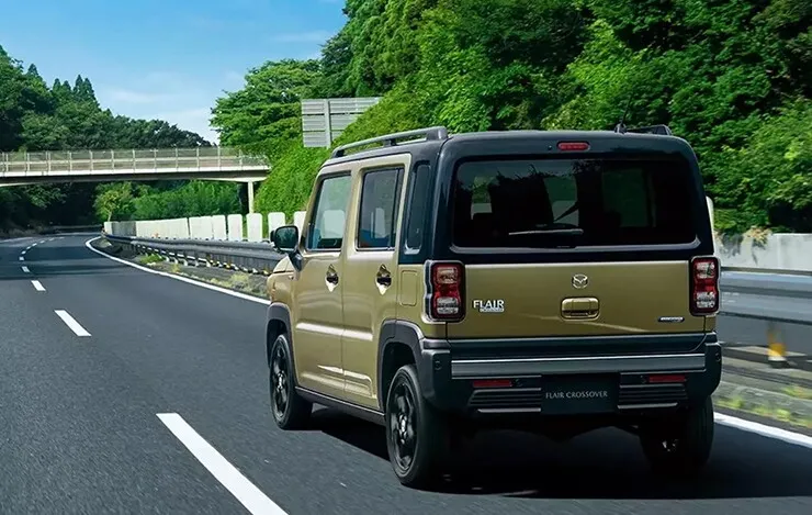 Mazda làm mới SUV hình hộp giá rẻ, thêm loạt công nghệ hỗ trợ lái - 7