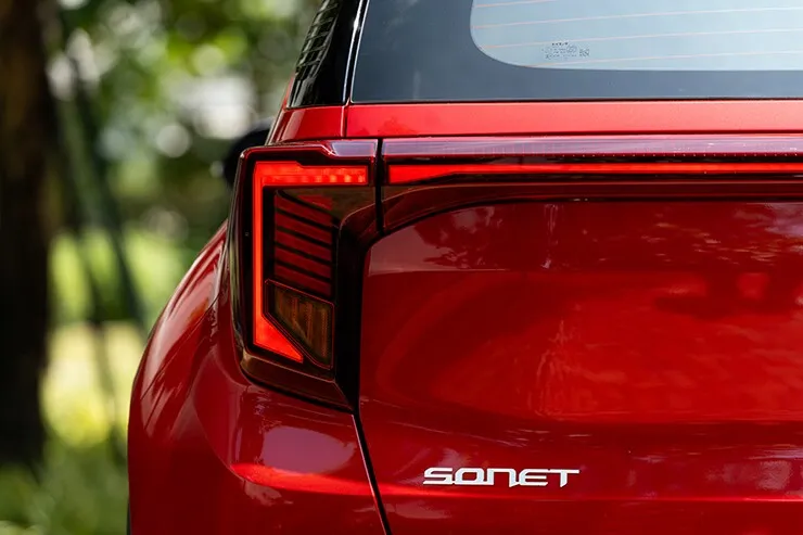 Giá xe KIA Sonet tháng 7/2026, lăn bánh từ 540 triệu đồng - 6