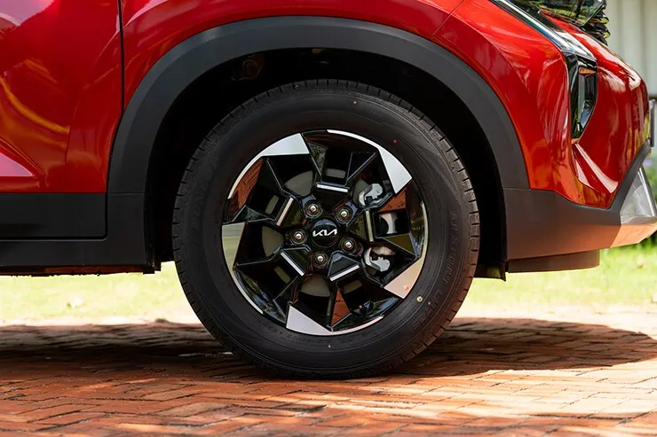 Giá xe KIA Sonet tháng 7/2026, lăn bánh từ 540 triệu đồng - 7