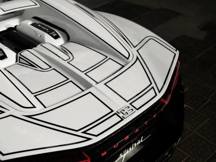 Chiêm ngưỡng siêu xe Bugatti độc bản 