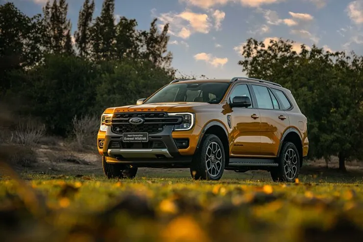Giá xe Ford Everest lăn bánh kèm ưu đãi tháng 7/2026 - 14