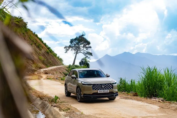 Bỏ xe xăng mua SUV Hybrid: Xu hướng nhất thời hay tiết kiệm thật? - 3