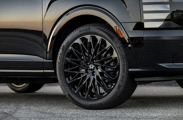 Giá bán Hyundai Palisade Black Ink Edition