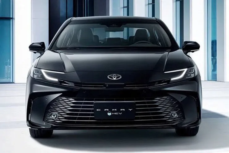 Khai tử bản máy xăng: Camry HEV vô tình phân loại lại 