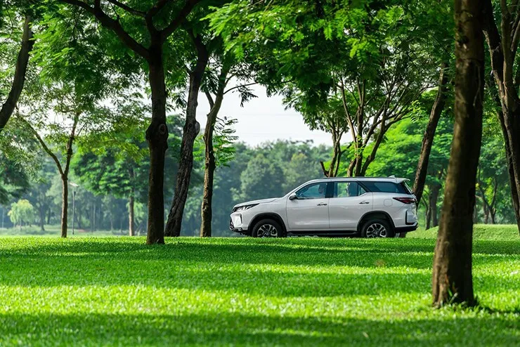 Giá xe Toyota Fortuner tháng 7/2026, bản máy xăng từ 1,155 tỷ đồng - 12