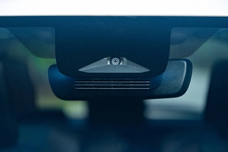 Giá xe Toyota Innova Cross lăn bánh kèm ưu đãi tháng 7/2026 - 13