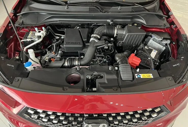 Ưu nhược điểm của Honda HR-V e: HEV RS khi “đối đầu” Toyota Innova Cross HEV - 11