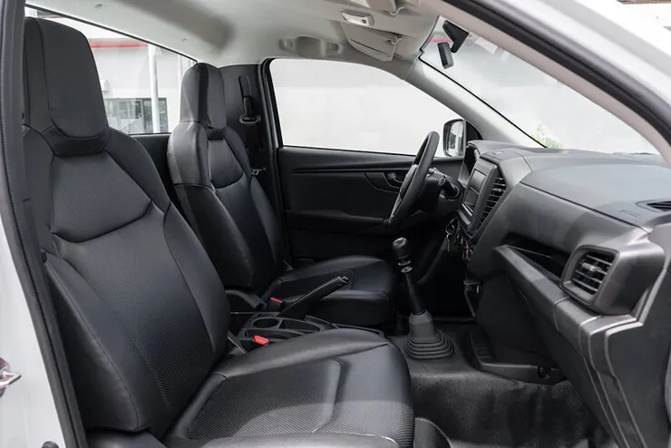 Isuzu ra mắt bán tải mới tại Việt Nam: chở hơn 1 tấn, giá 492 triệu đồng - 6