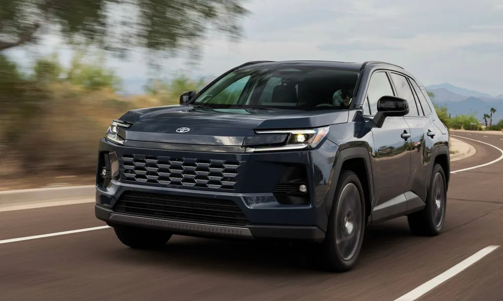 RAV4 là xe bán chạy hàng đầu của Toyota trên toàn thế giới. Ảnh: Toyota
