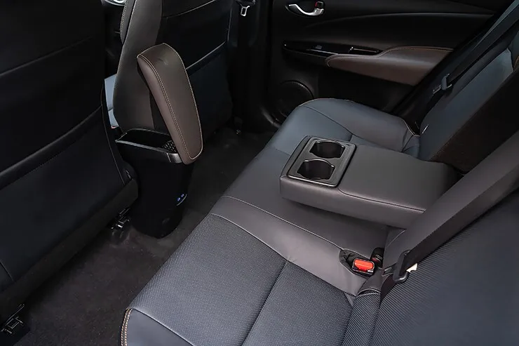 Giá xe Toyota Vios tháng 8/2026, ưu đãi 100% lệ phí trước bạ - 13