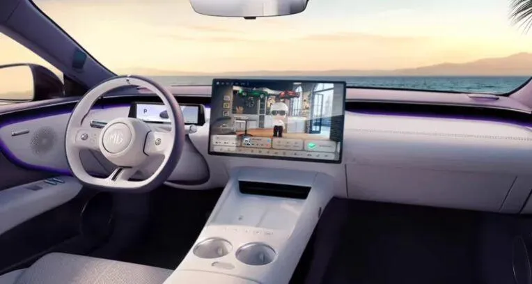 Khoang cabin MG 07 PHEV được trang bị cửa sổ trời toàn cảnh có khả năng chống nắng.