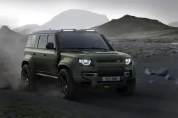 Land Rover Defender có thêm phiên bản Octa với nhiều trang bị mới