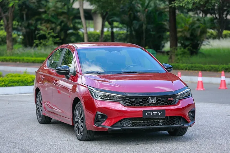 Honda City 2026 sắp ra mắt khách Việt, bản cũ đang được “xả kho” mạnh - 13
