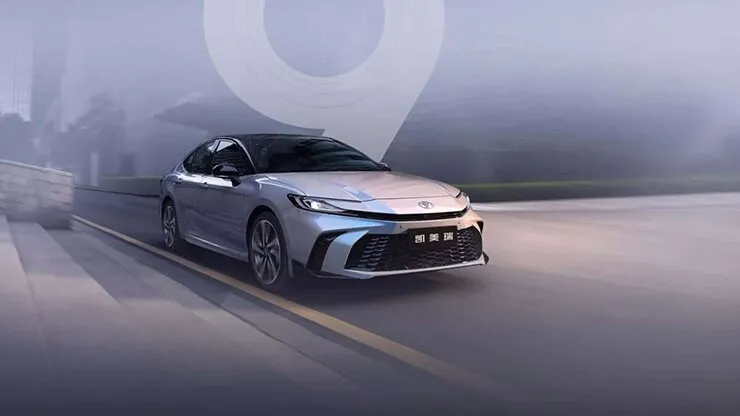 Toyota Camry 2026 trình làng, nâng cấp loạt tiện nghi, giá từ 666 triệu đồng - 2