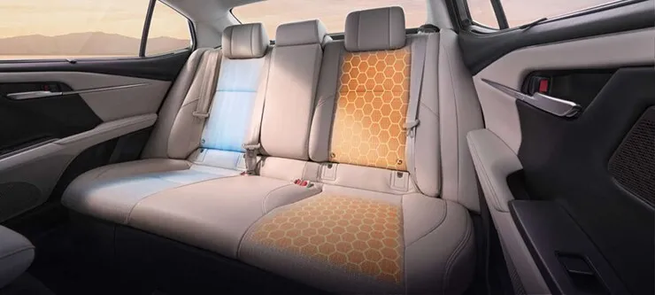 Toyota Camry 2026 trình làng, nâng cấp loạt tiện nghi, giá từ 666 triệu đồng - 10
