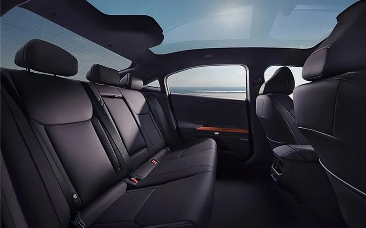 Hyundai ra mắt sedan điện 600 triệu, ngoại hình đẹp như xe thể thao - 8
