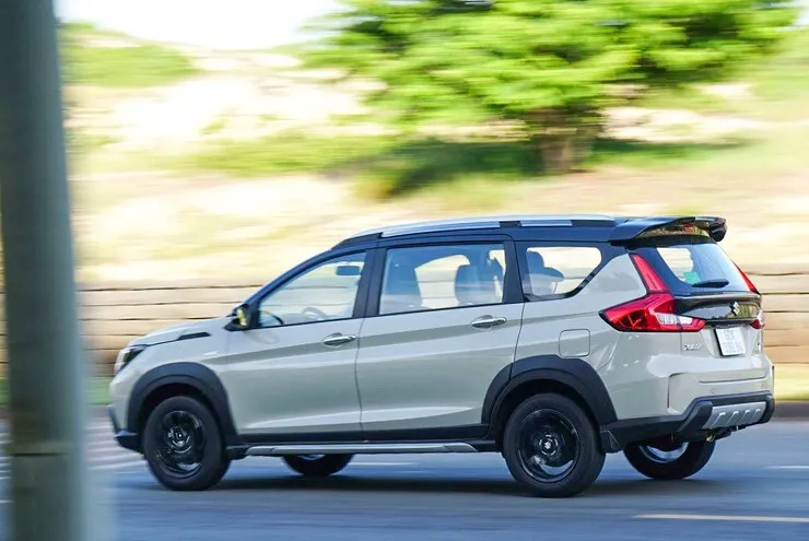 Giá xe Suzuki XL7 Hybrid tháng 8/2026, giảm 100% lệ phí trước bạ - 13
