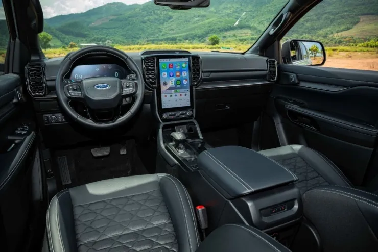 Nội thất&nbsp;Ford Everest